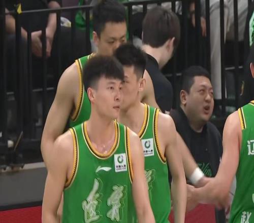 辽宁男篮力克同曦,赵继伟20+6莱迪25+15,莫兰德16+12鄢手骐15分