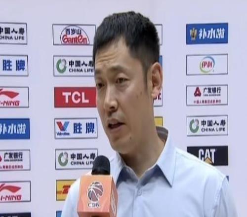 张庆鹏:我们已经站在悬崖边,每个人都找到了如何赢球的方法