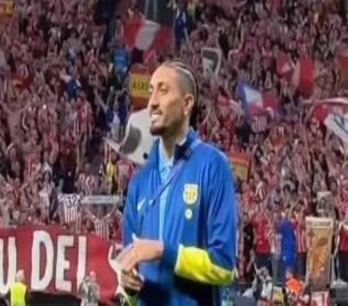 拉菲尼亚就手势道歉：那是紧张时刻的举动，回应一球迷对我不敬