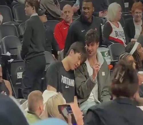 5换1！开拓者血赚交易！NBA最强童工合同诞生