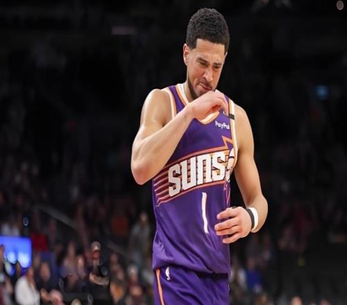 欢迎！青年军！重返季后赛！