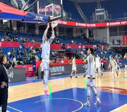 CBA北控两连胜重回季后赛圈,邹雨宸8次盖帽创新高