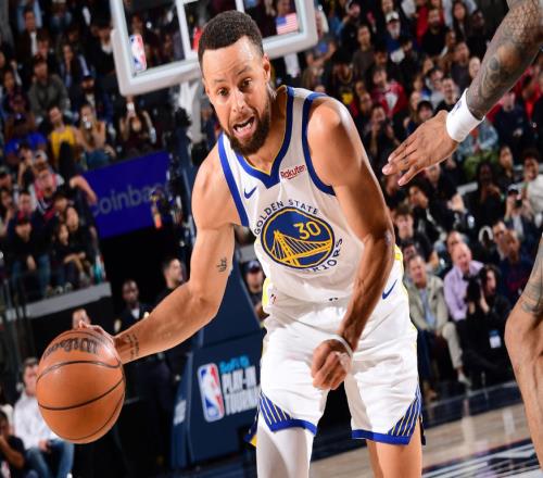 库里35分霍福德末节4三分!勇士附加赛淘汰快船与太阳争西部第八