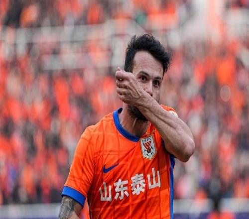 中超气可鼓不可泄，力可聚不可散！泰山17日晚主场迎战海港