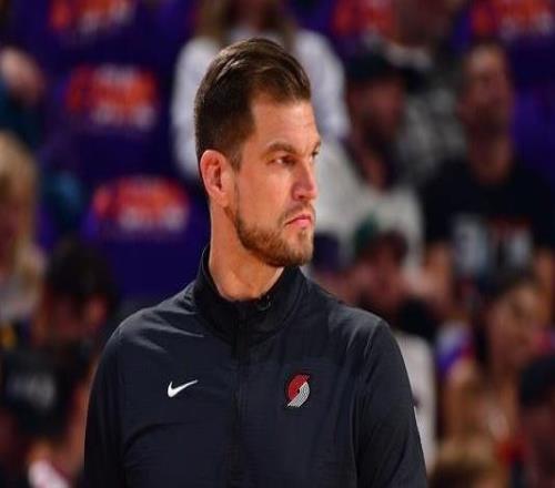 斯普利特：球队这个赛季经历了很多逆境我们在末节展现了韧性