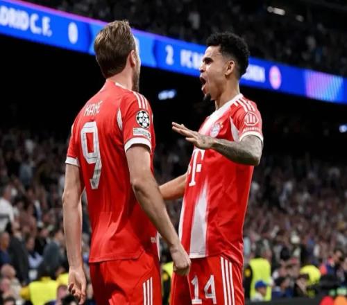 欧冠神剧情：3度落后，奇迹翻盘，拜仁双杀皇马，欧冠4强全部诞生