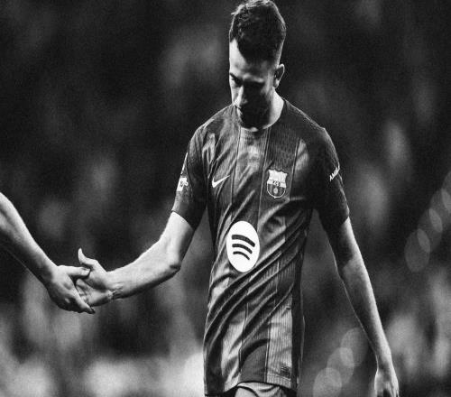 埃里克加西亚社媒鼓励球队:我们会一次次尝试,直到捧起欧冠