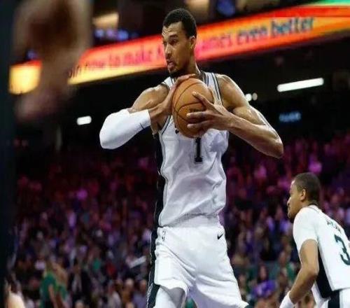 100！！这还怎么打！太狠了太狠了...