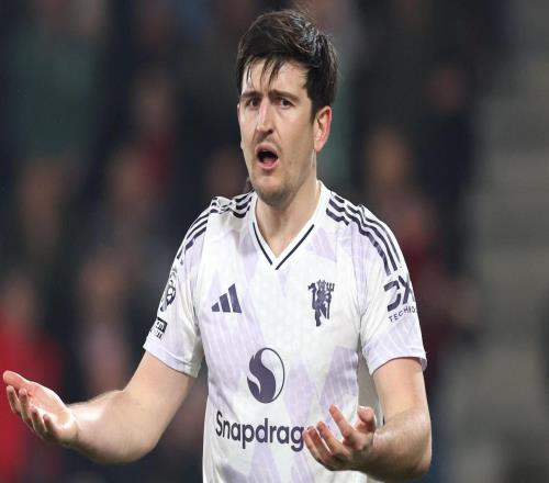 马奎尔骂裁判被罚3万镑:一张红牌背后的"用户行为"拆解