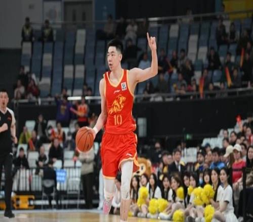 浙江广厦VS南京同曦！威廉姆斯上演首秀，王博拒绝输球，央视直播