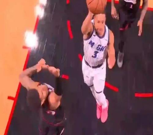 空砍34+3！带不动啊，探花秀打疯了！