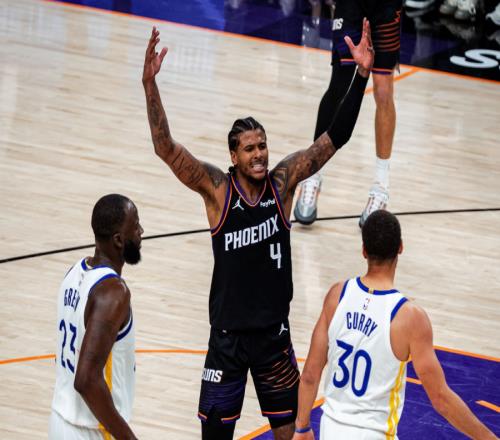 勇士惨败出局！风雪哥格林轰36分，太阳锁八号种子，库里仅17分