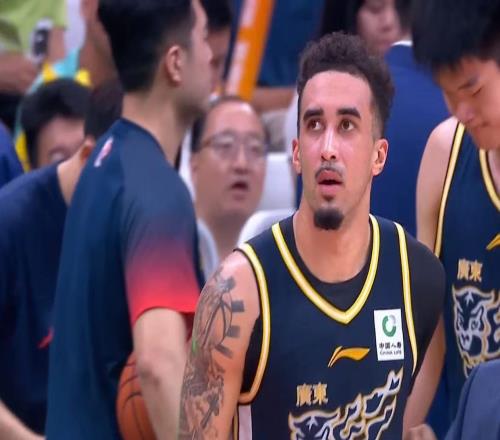 CBA最新消息！深圳队狂逼广东男篮打京沪厦，杜锋四强保不住了！