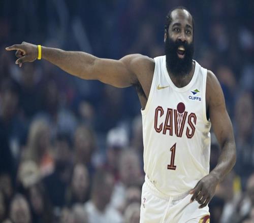 哈登将跳出合同寻求长约！美媒预测留队概率75%阿帅对他赞不绝口