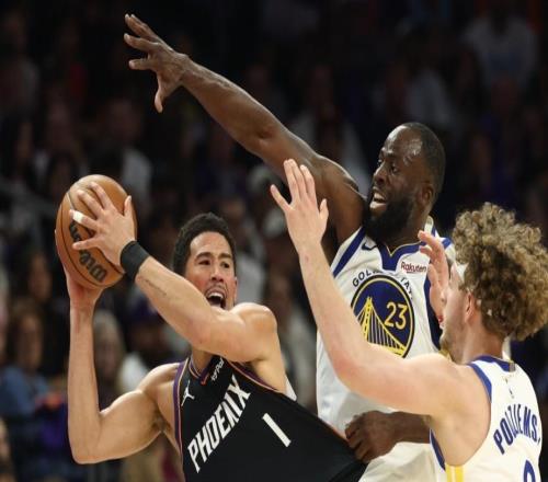 布克谈与格林被驱逐：我理解他是个好胜的人，输球发脾气很正常