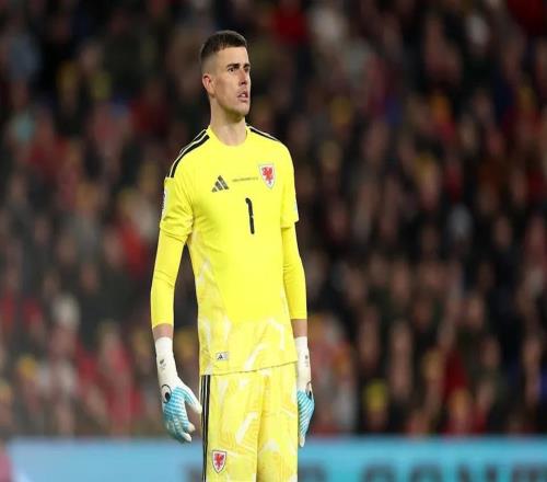 热刺盯上35岁门将：省钱还是摆烂