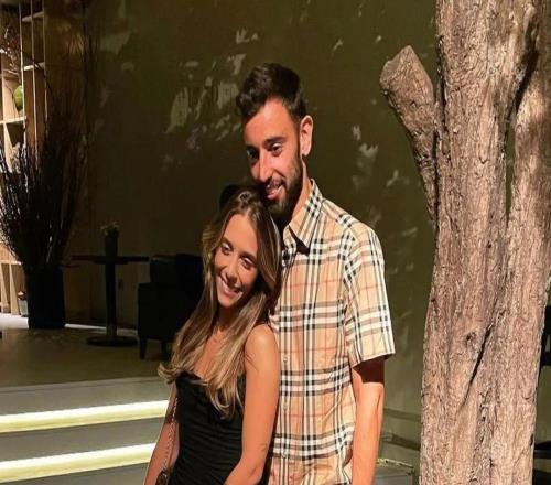 B费谈18次联赛助攻：希望做得更好，尽可能以最好状态结束职业生涯哈格里夫斯：B费是英超联赛最佳球员