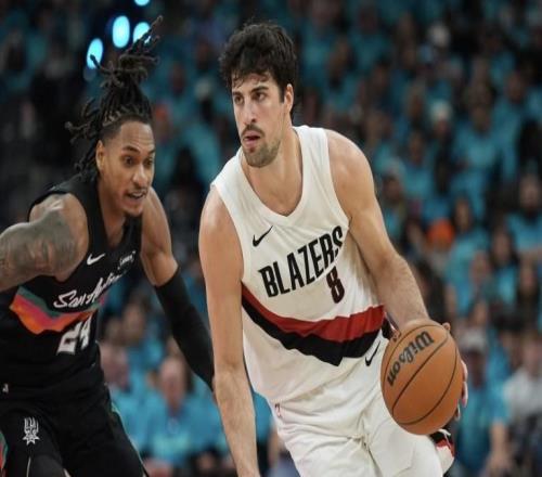 阿夫迪亚季后赛首秀砍30+10+5，成为自06年詹姆斯后联盟第一人