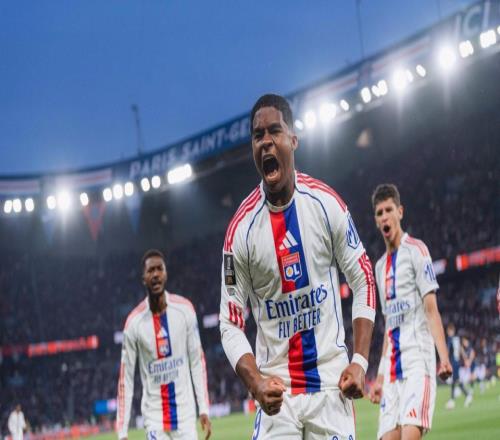 皇马脸疼！19岁弃将掀翻欧冠冠军13分钟内传射离队后17场造14球