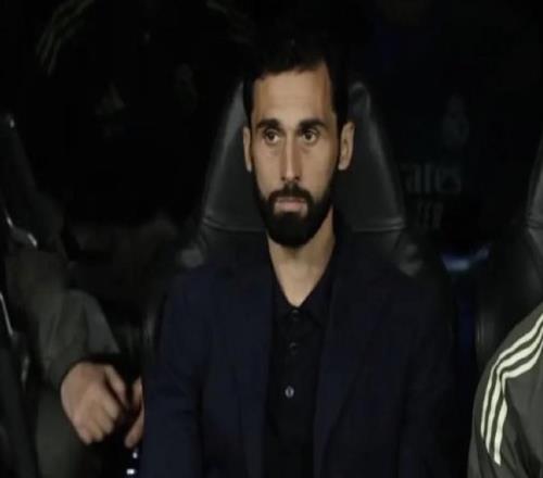 跟队：阿韦洛亚至少会留任至赛季结束，队内多名球员支持他