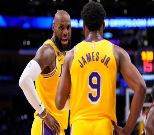 季后赛父子同台！ESPN赞国王与继承人布朗尼季后赛3场0+0+0+0+0