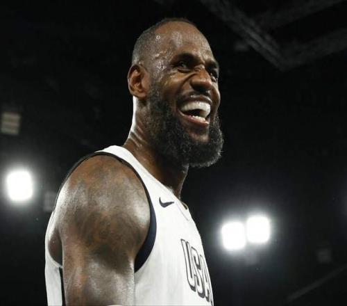 41岁还能飞詹姆斯一场比赛撕碎NBA衰老定律