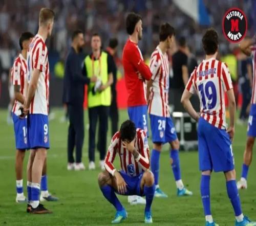 马卡：马竞全队返航时飞机上弥漫着葬礼般的氛围