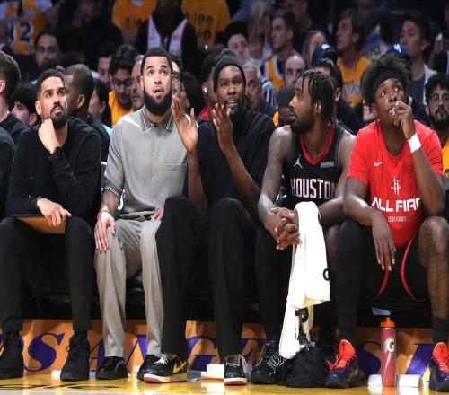 多抢18前场板仍输球，火箭这败仗因果早已种下，杜兰特成全村希望