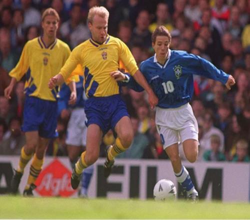 22岁贵为巴西真核的大师，26岁却沦为马竞弃将，被萨尔加多所误