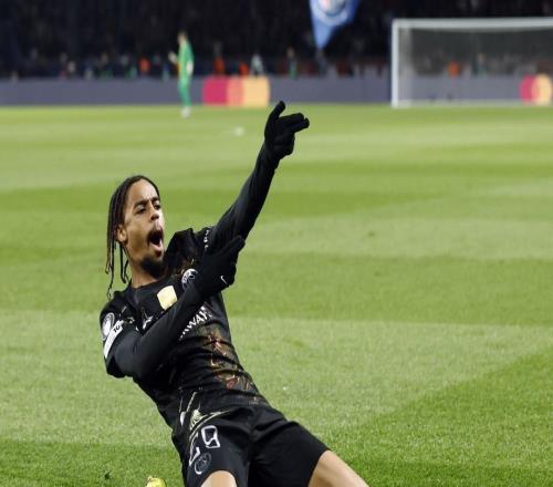 每体：巴尔科拉目前正和登贝莱的经纪人合作他有意转会