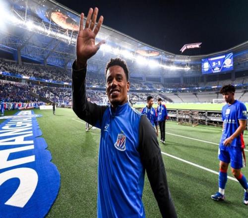 申花已找到比马莱莱更强的前锋，本赛季6场进7球，成金靴热门