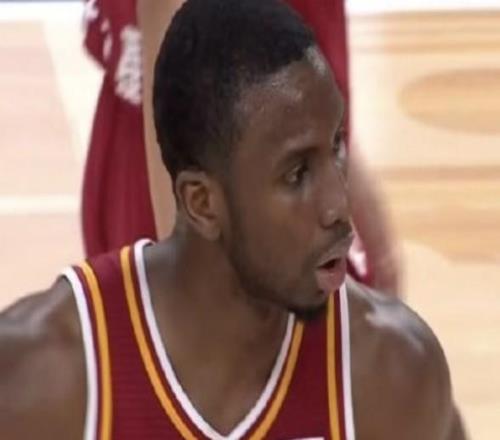 不冷静！迪亚洛吃到本赛季个人第10次技犯，将自动停赛一场