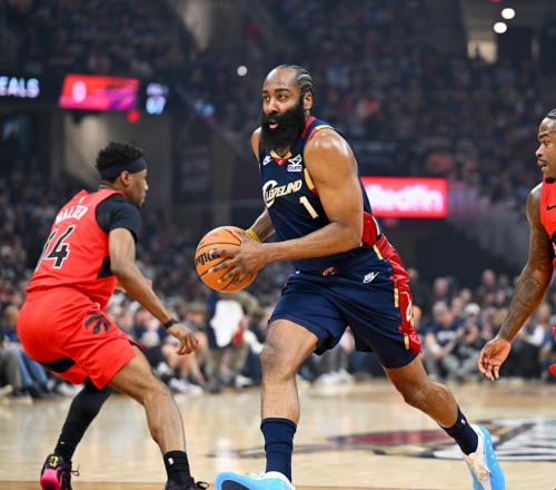 骑士115105击败猛龙！系列赛20，哈登创80年NBA纪录，前无古人