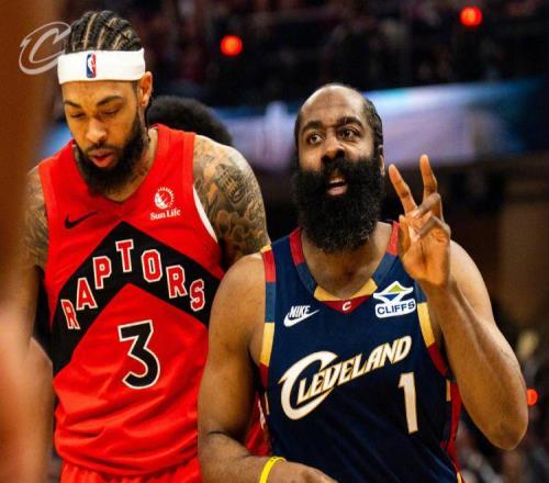 哈登28+5断创历史第1神迹还创4大纪录，骑士2比0领先！米切尔30+7