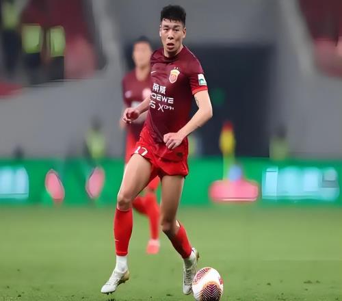 上港本轮中超将迎来久违锋霸复出！上赛季曾表现不俗，值得期待