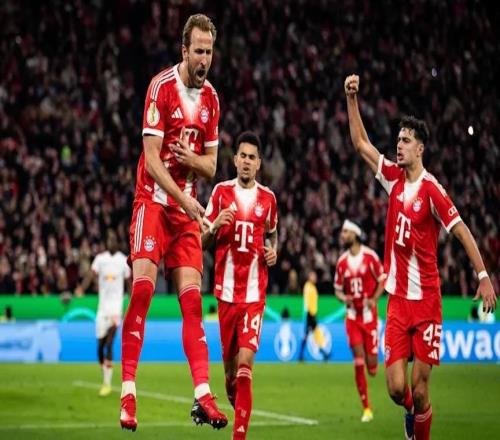 拜仁杯赛6年首进四强：27场不败vs三连半决赛