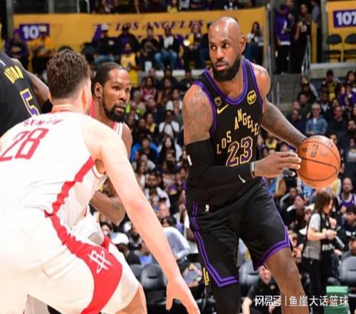 湖人20火箭！老詹谈KD把话挑明，斯玛特该夸，雷迪克要解决2隐患