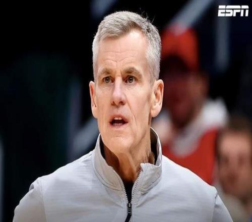 一夜3大消息！又一主帅下课，亚历山大获奖，湖人更新东里伤情