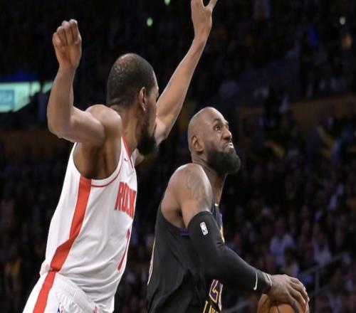 老当益壮！斯马特：我从詹姆斯身上看到了两个字伟大