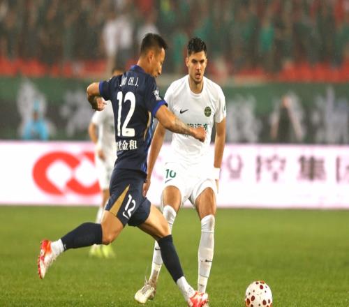 三镇20浙江！近5轮首胜+积分转正贝维斯传射浙江4轮不胜0进球