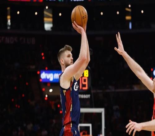 防死了对手的头号得分手！骑士先发小前锋的场上作用非常明显