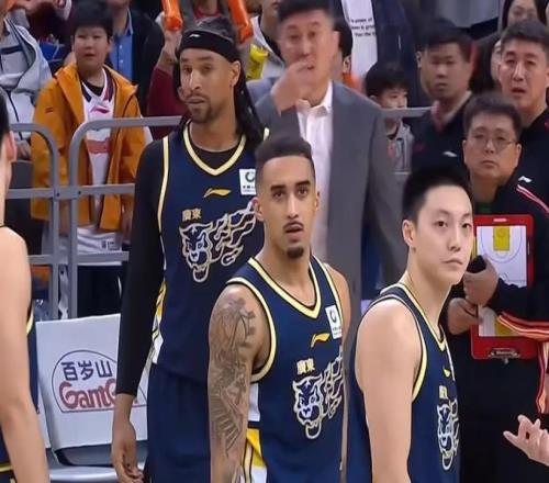 广东队小外援3选2，下赛季奎因、麦考尔、萨姆纳谁会留下