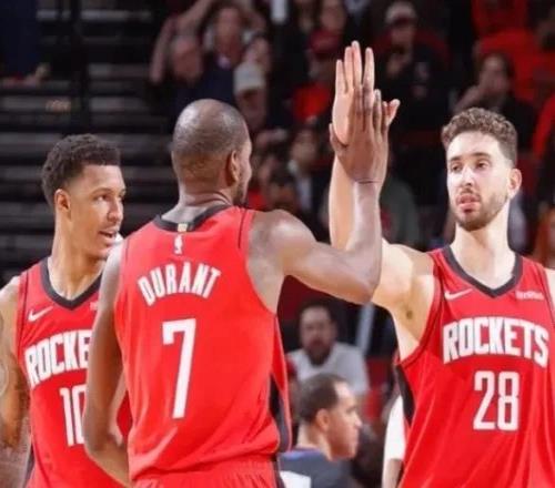 10分钟0分，火箭队第六人短板放大，伊森14中4，别想大合同续约了