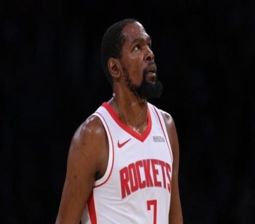 被夹麻了，杜兰特复出砍23分6板4助1断1帽，9失误太辣眼