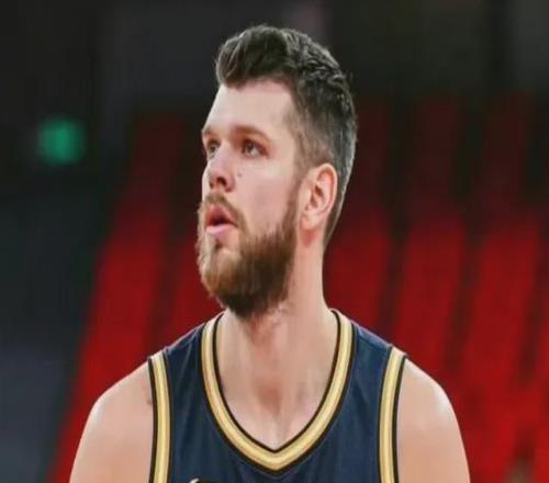 收官战！广东大外援首秀！杜锋再收一好四坏消息！季后赛分组更新