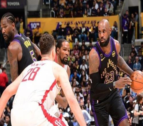 湖人痛打火箭七寸！02落后系列赛9连败考验乌度卡