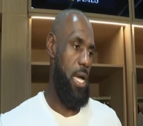 詹姆斯：不知道还有多少次机会打季后赛，但我为这个时刻而生