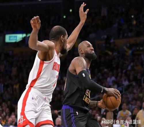 湖人两大功臣出炉，老詹28+8存瑕疵！雷迪克赛后摊牌，两点成关键