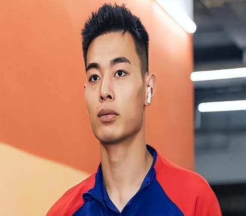 申花VS青岛海牛：吴曦+汪海健坐镇中场，谢鹏飞领衔，4大外援出击