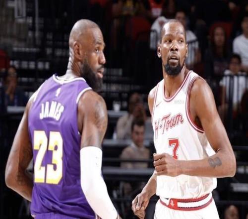 知名评论员：KD差点10失误&库里在音乐节，詹姆斯砍下两双